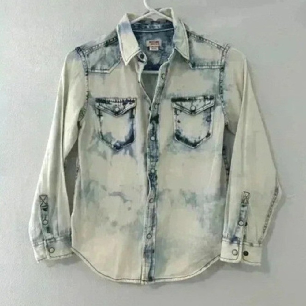 Mossimo Supply Co Kids Denim Acid Wash Button Up Shirt Size 8-10
